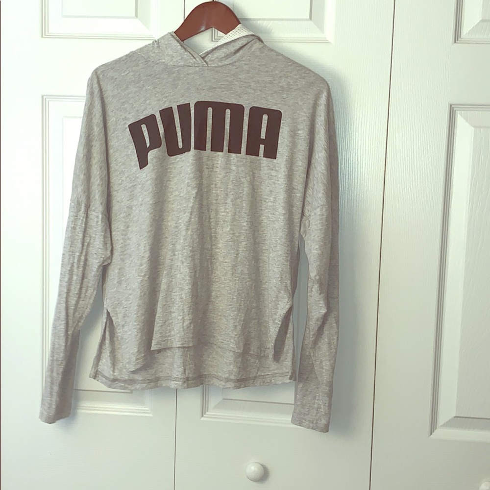 Women’s gray Puma lightweight sweatshirt.
